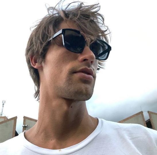 Óculos De Sol - THE SHARP | Óculos De Sol Da Moda Com Lentes Parcialmente Vazadas